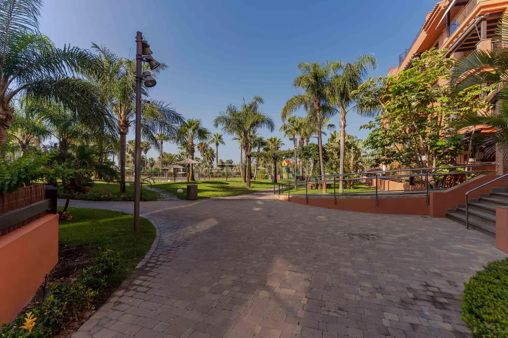 Exterior view of Flat for sale in Motril  with Air Conditioner, Private garden and Swimming Pool