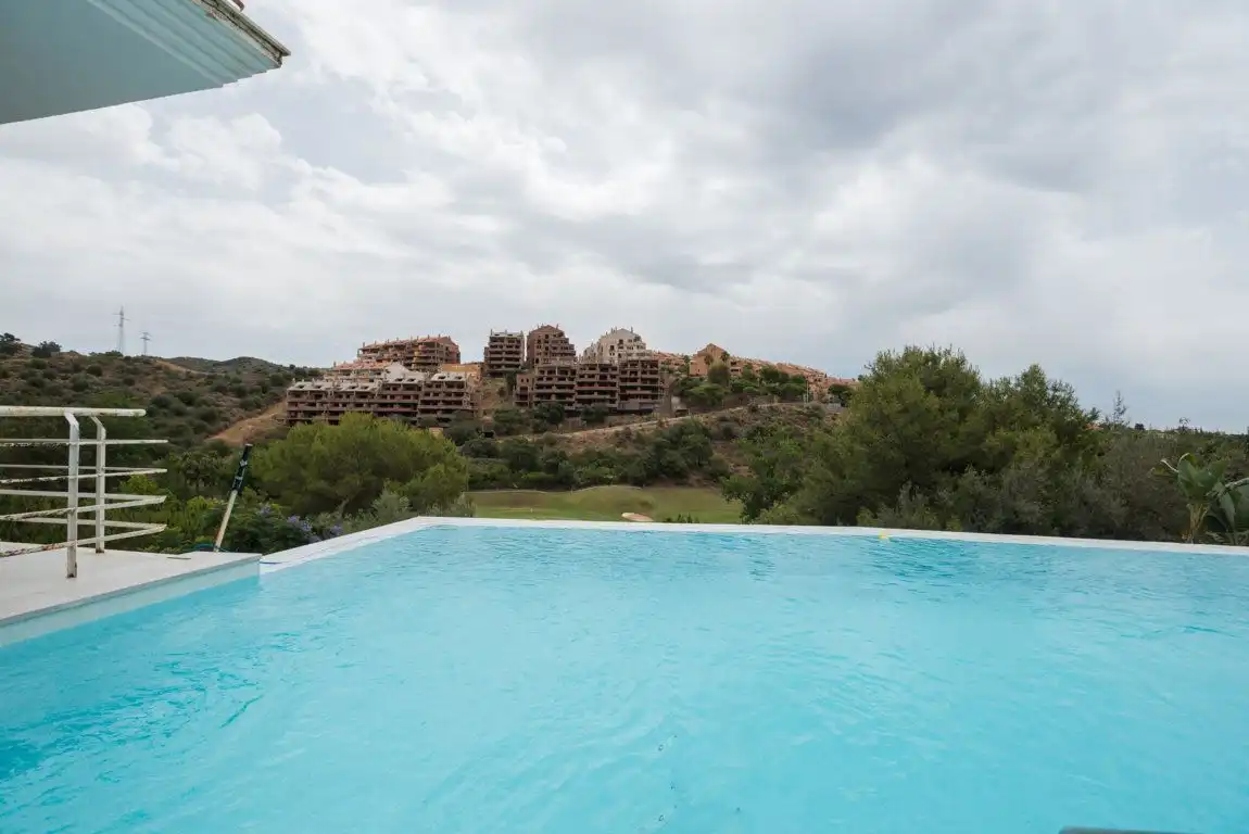 Casa con piscina en venta en Elviria - Cabopino, imagen 11