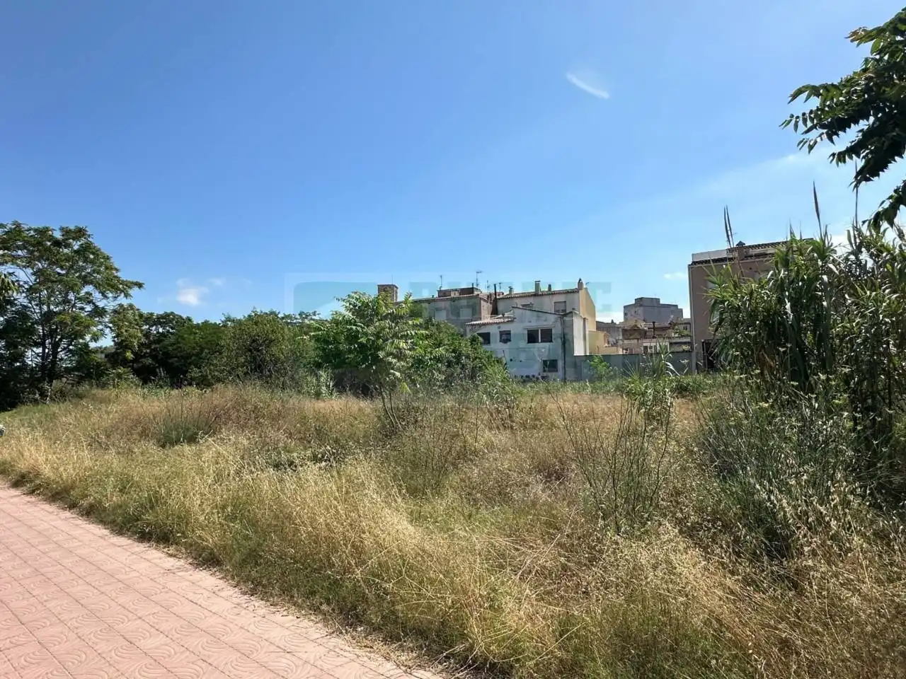 Terreno residencial en venta en Calle Enric Vincke
