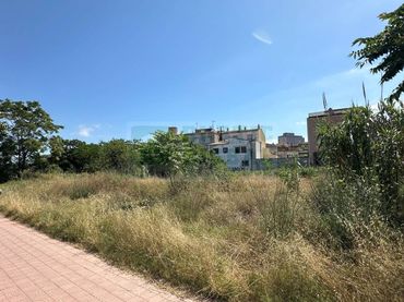 Terreny residencial en venda a Calle Enric Vincke