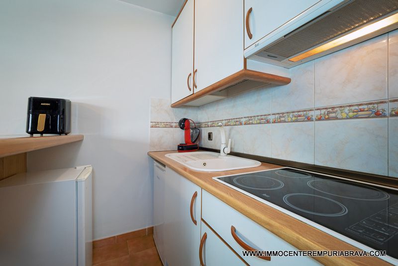 Kitchen of Planta baja for sale in Empuriabrava  with Air Conditioner, Heating and Terrace