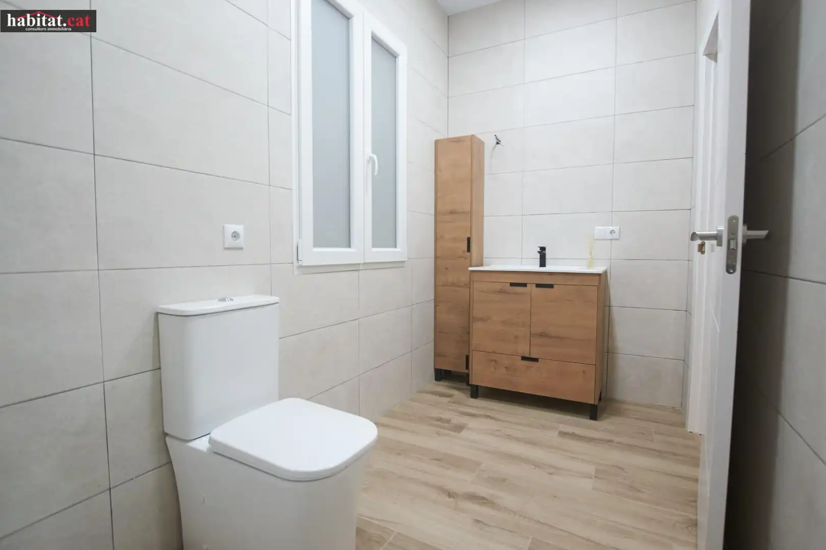 Baño de Piso en venta en Vilanova i la Geltrú con Calefacción, Parquet y Terraza