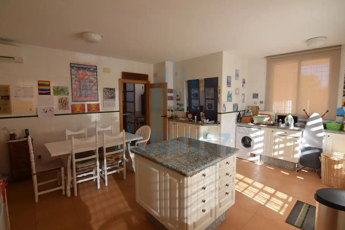 Kitchen of Houses for sale in Mutxamel  with Air Conditioner, Heating and Parquet flooring