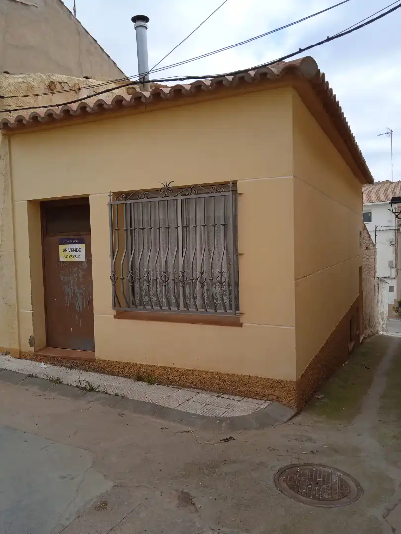 Vista exterior de Casa adosada en venda en Vinaceite amb Calefacció, Moblat i Forn