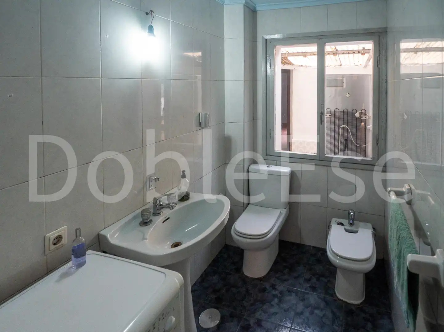 Baño de Piso en venta en Gijón  con Calefacción, Terraza y Trastero