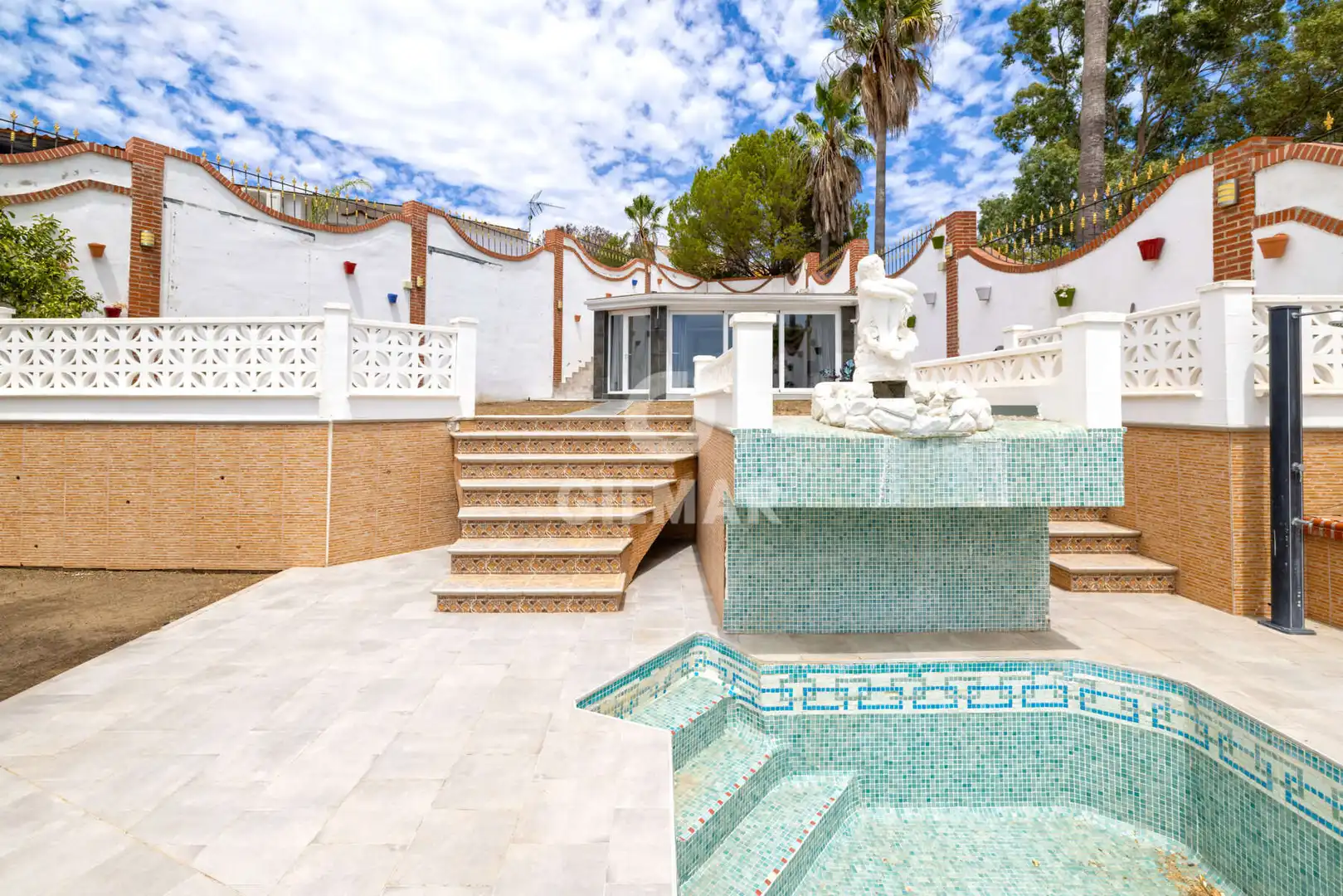 Vista exterior de Casa o chalet en venta en Estepona con Jardín privado y Piscina