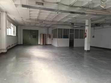 Nau industrial amb ascensor en venda a Calle Gamonal