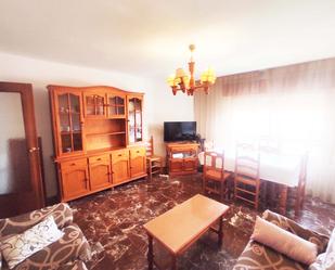 Living room of Flat to rent in  Granada Capital  with Heating, Furnished and Oven