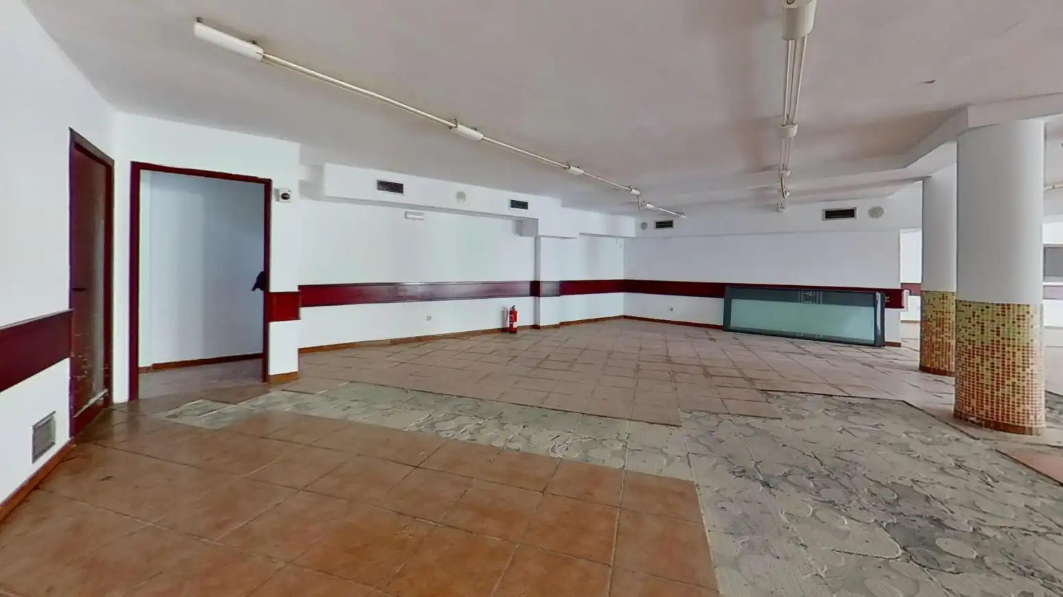 Business premises for sale in Calle CANUDAS, imagen 32