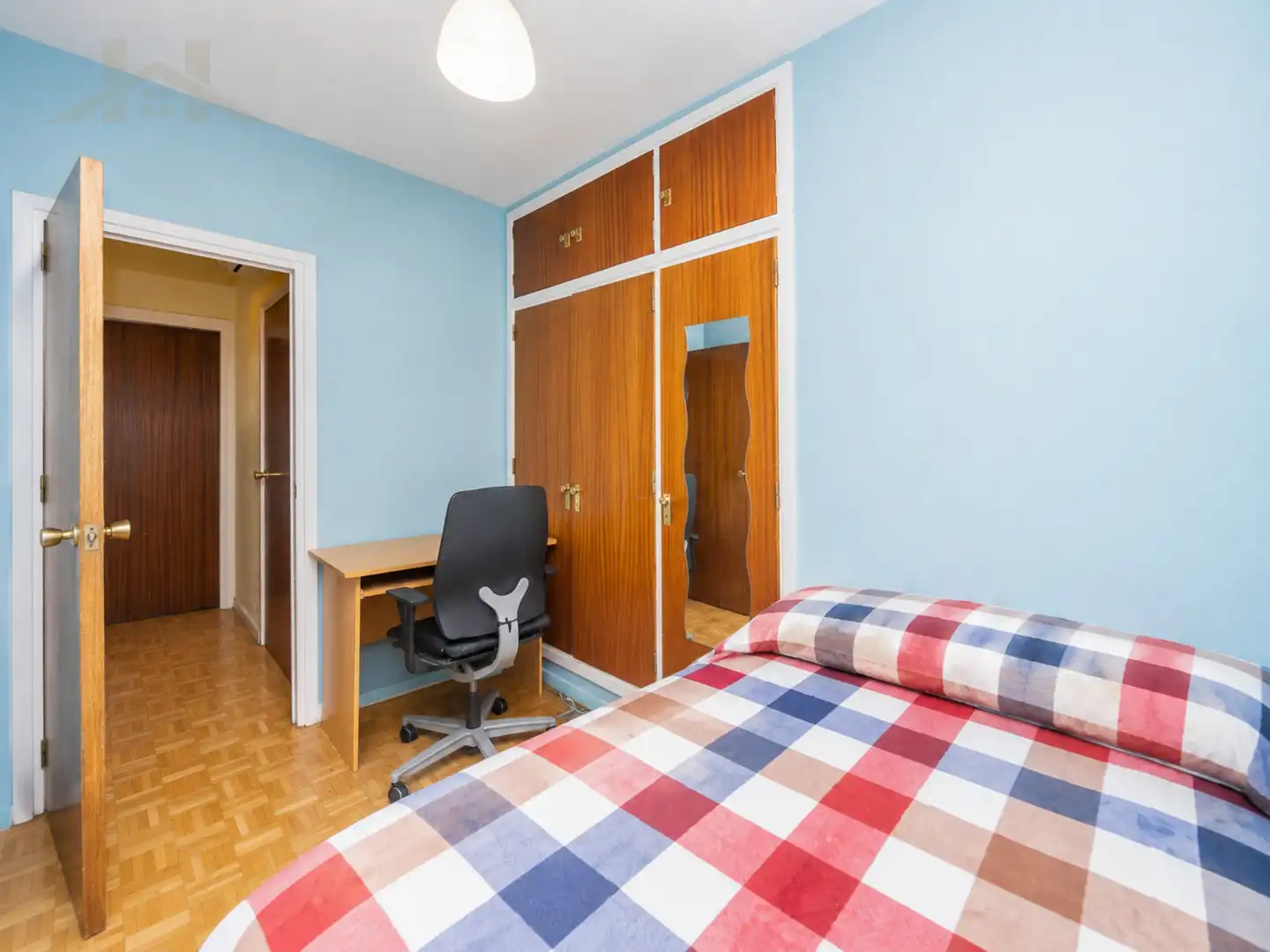 Habitación de Piso en venta en Moralzarzal con Calefacción y Piscina comunitaria