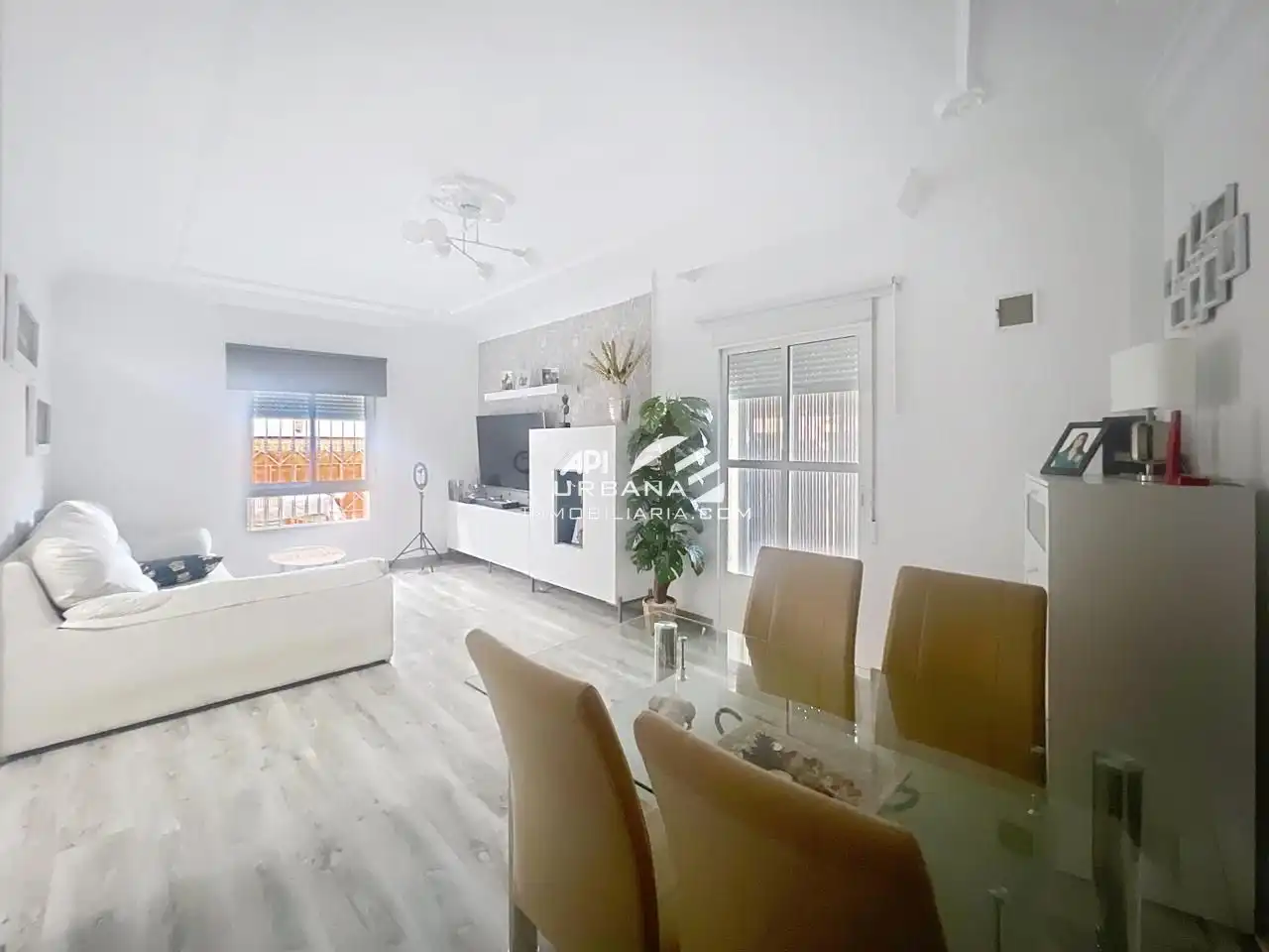 Houses for sale in Los Almendros, Jardin Lucena