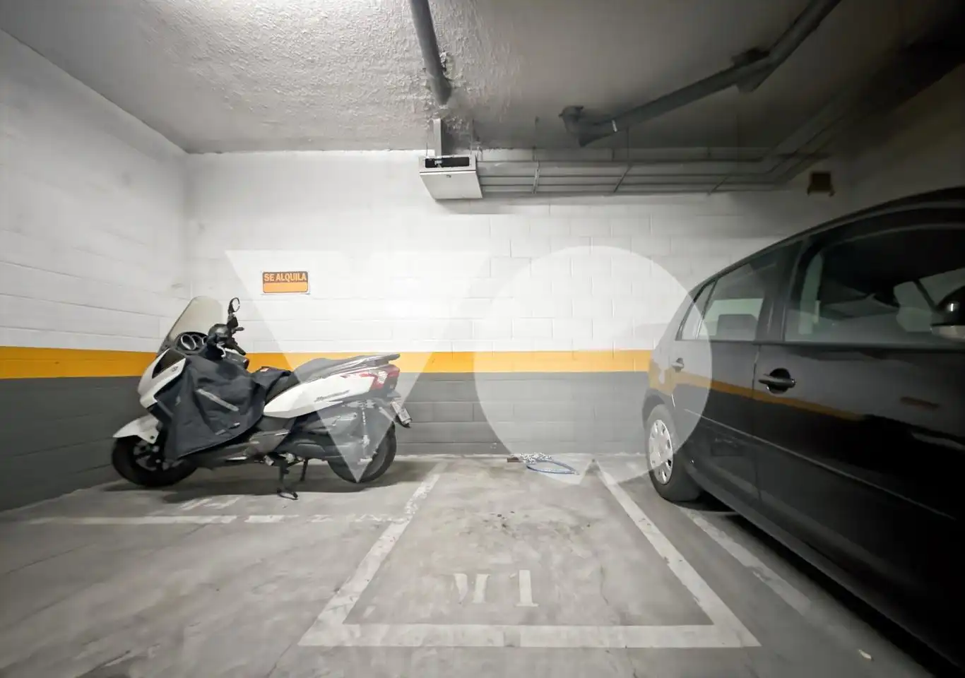 Parkplatz von Wohnung zum Verkauf in Madrid mit Klimaanlage und Möbliert
