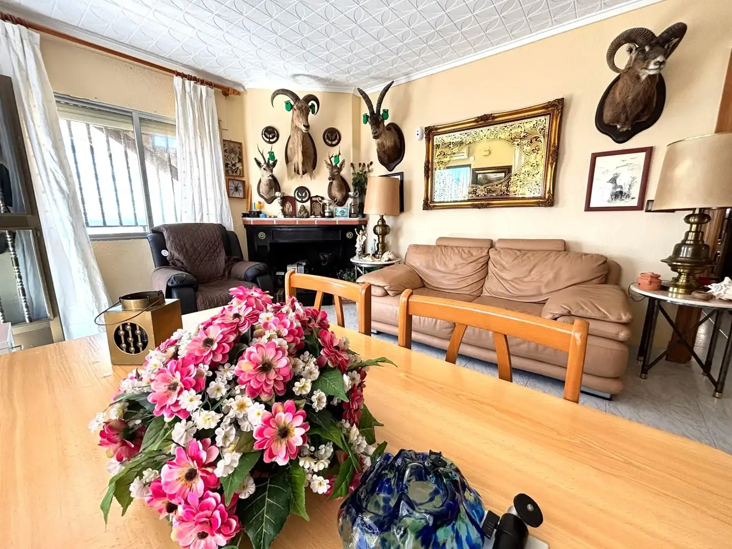 Wohnzimmer von Einfamilien-Reihenhaus zum Verkauf in Los Alcázares mit Klimaanlage und Privatgarten