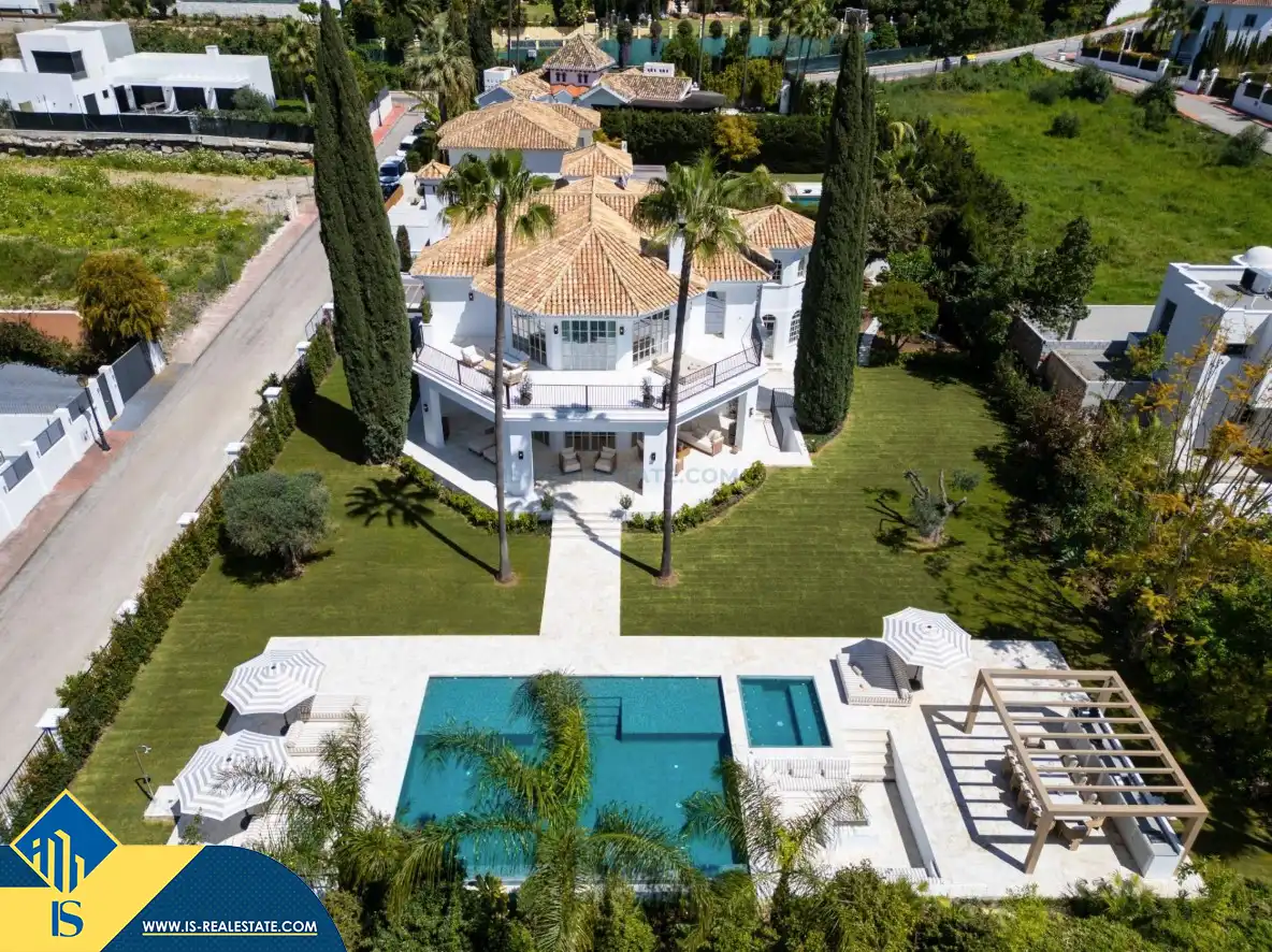 Villa mit Pool zum Verkauf in Nueva Andalucía, imagen 3