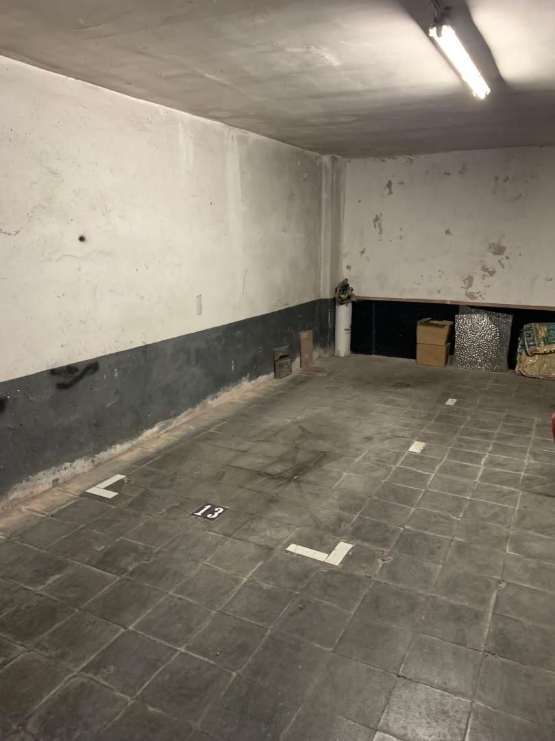 Garaje en venta en de la Mare de Déu de Montserrat, La Salut