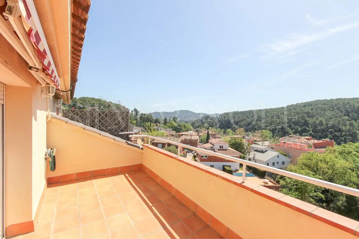 Terrassa de Casa adosada en venda en La Palma de Cervelló amb Aire condicionat, Calefacció i Jardí privat