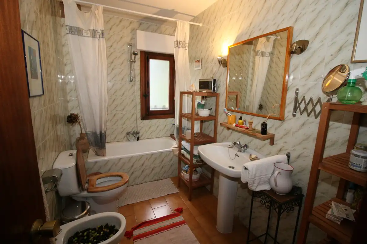 Baño de Piso en venta en Cuevas del Valle con Calefacción, Amueblado y Balcón