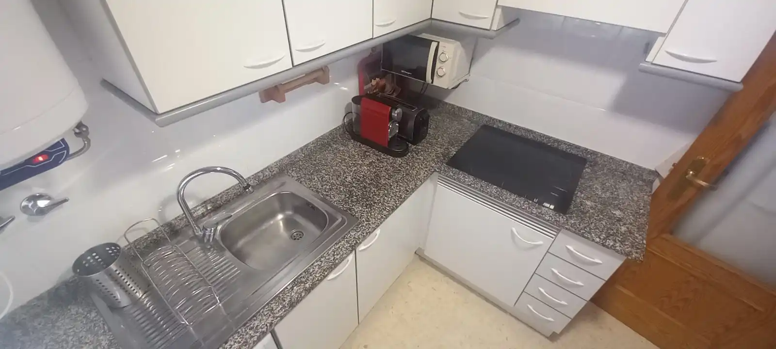 Cocina de Apartamento de alquiler en Gandia con Aire acondicionado, Calefacción y Amueblado