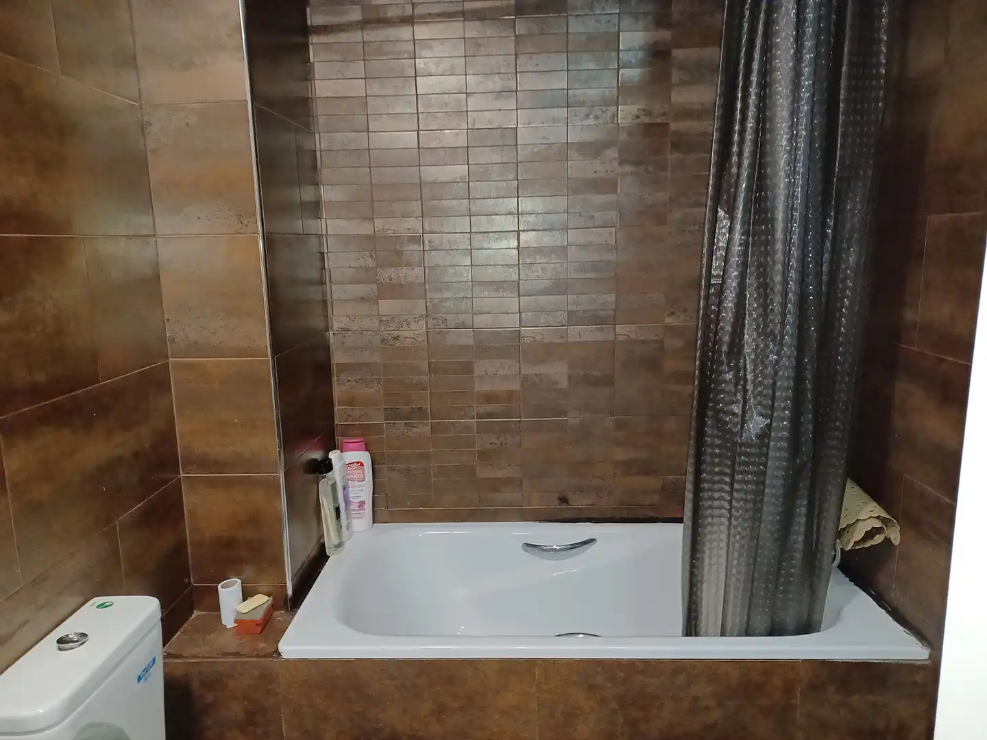 Baño de Planta baja en venta en Llançà con Aire acondicionado, Calefacción y Jardín privado