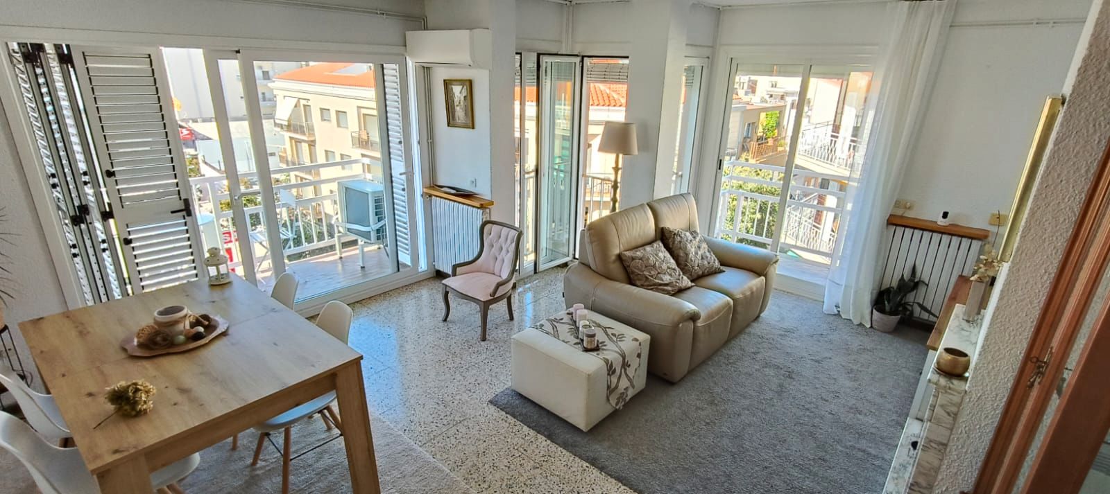 Sala de estar de Piso en venta en Calella con Aire acondicionado, Calefacción y Amueblado