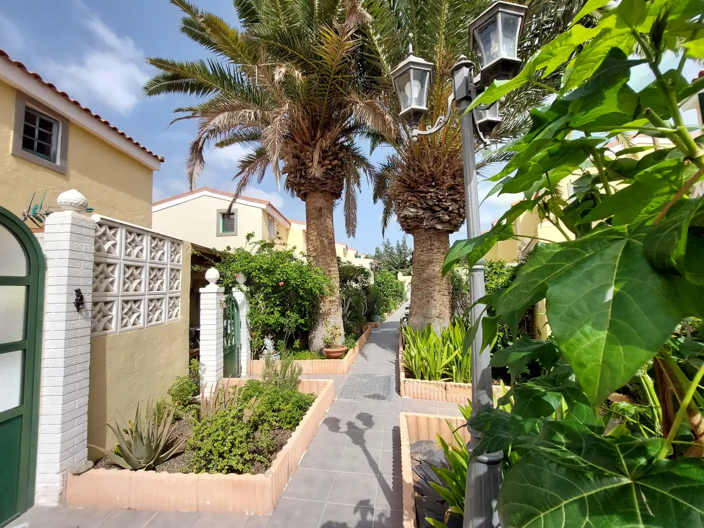 Außenansicht von Maisonette zur Miete in San Bartolomé de Tirajana mit Klimaanlage, Privatgarten und Terrasse