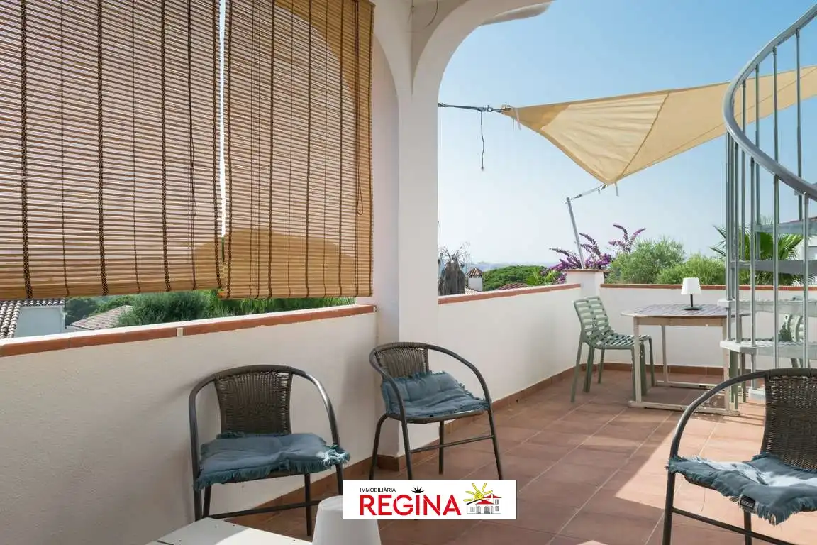 Chalet con piscina en venta en Carrer Pinedes, imagen 9