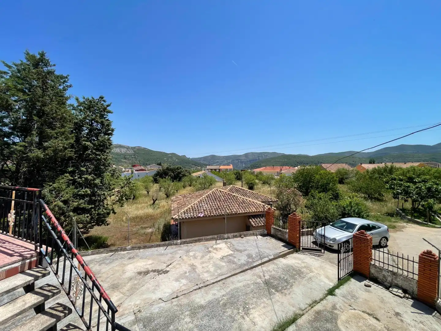 Vista exterior de Casa o chalet en venta en Chera con Terraza y Balcón