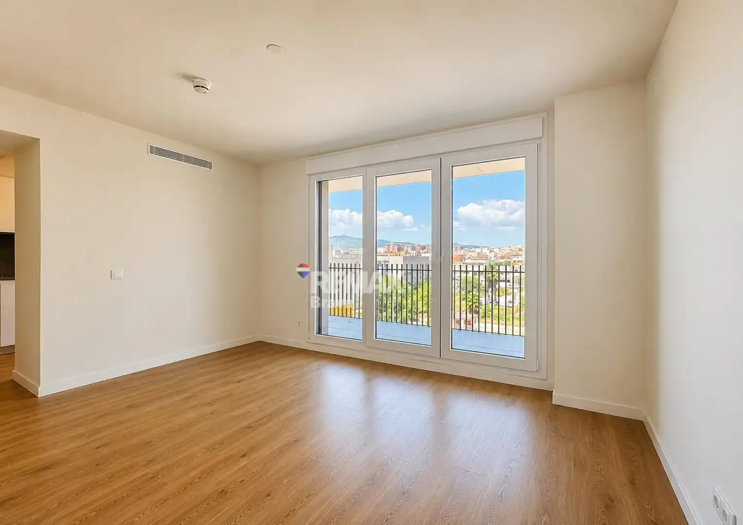 Dormitori de Apartament en venda en Mataró amb Aire condicionat, Calefacció i Terrassa
