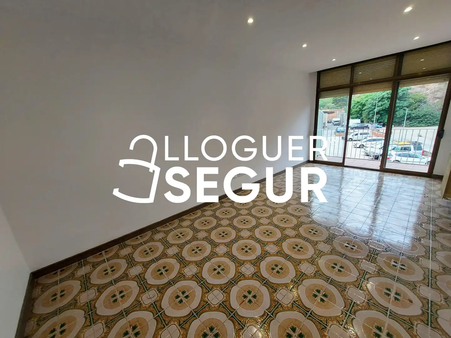 Flat for rent in Barcelona  with Heating and Terrace