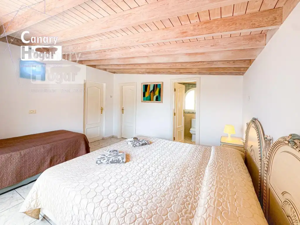 Detached house with pool for sale in Calle de Finlandia, imagen 36