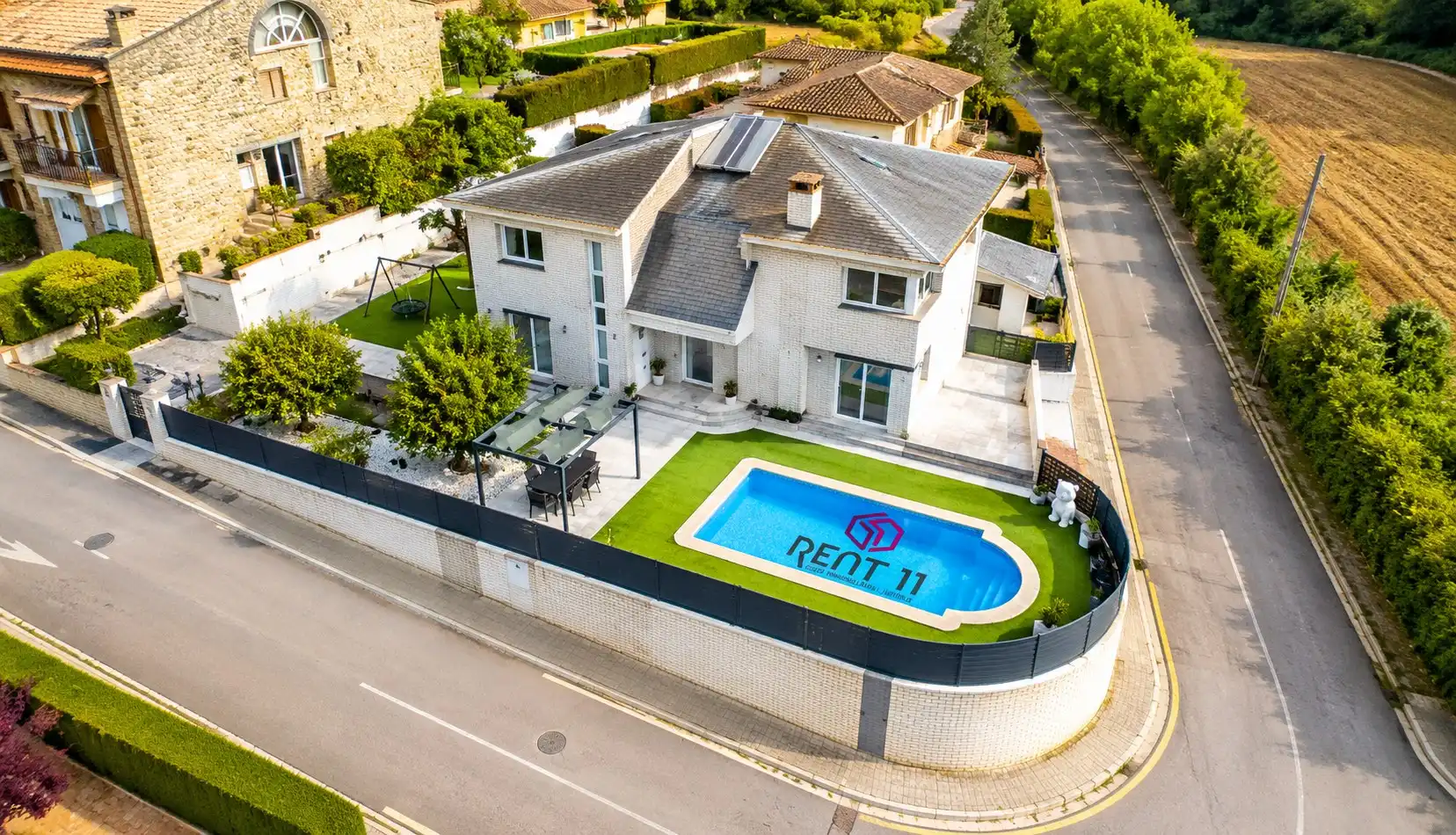 Piscina de Casa o xalet en venda en Girona amb Aire condicionat, Calefacció i Traster