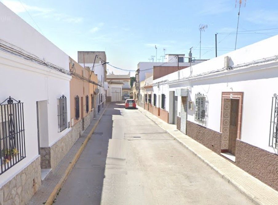 Vista exterior de Casa adosada en venda en Chiclana de la Frontera