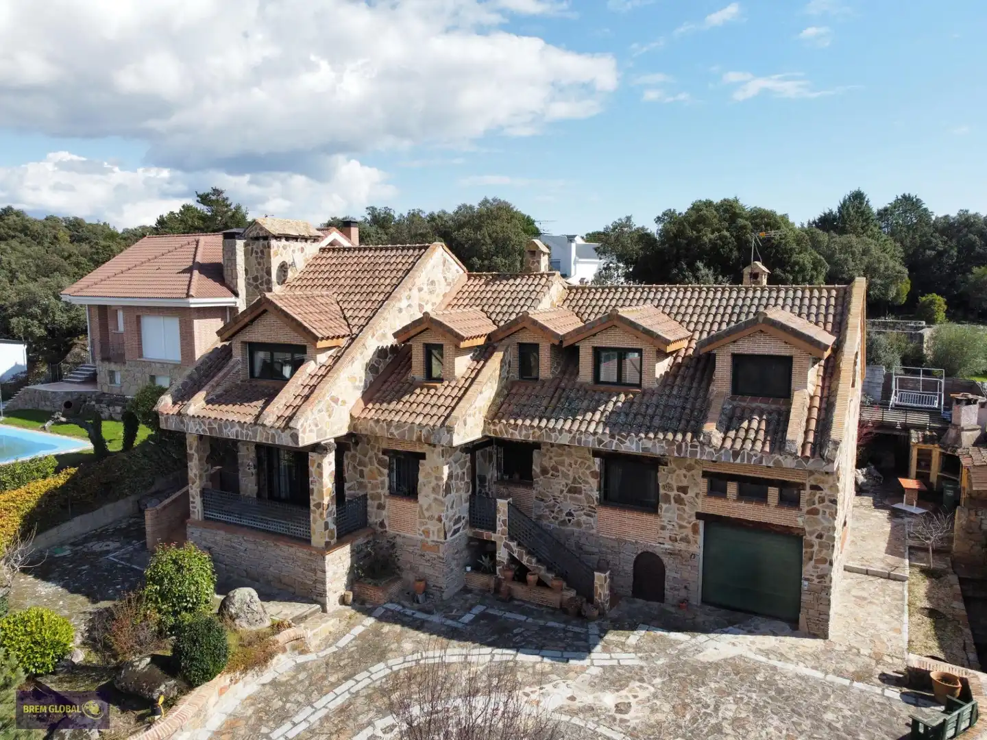 Exterior view of Houses for sale in Navalafuente  with Heating, Private garden and Storage room