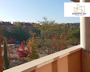 Exterior view of Attic to rent in Las Rozas de Madrid  with Terrace and Balcony