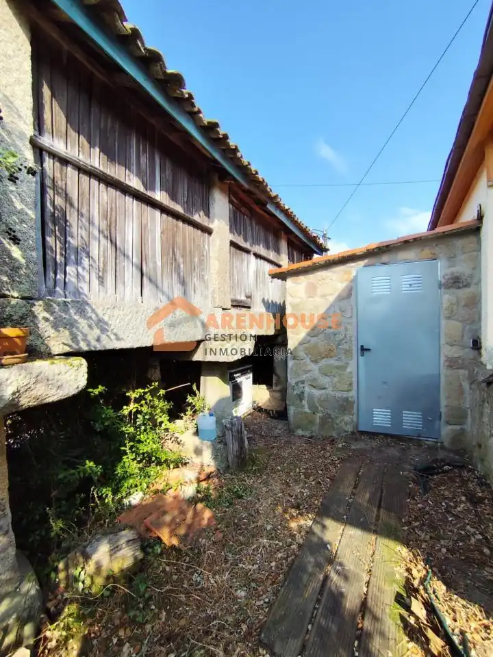 Vista exterior de Casa o chalet en venta en Ourense Capital  con Calefacción, Jardín privado y Trastero