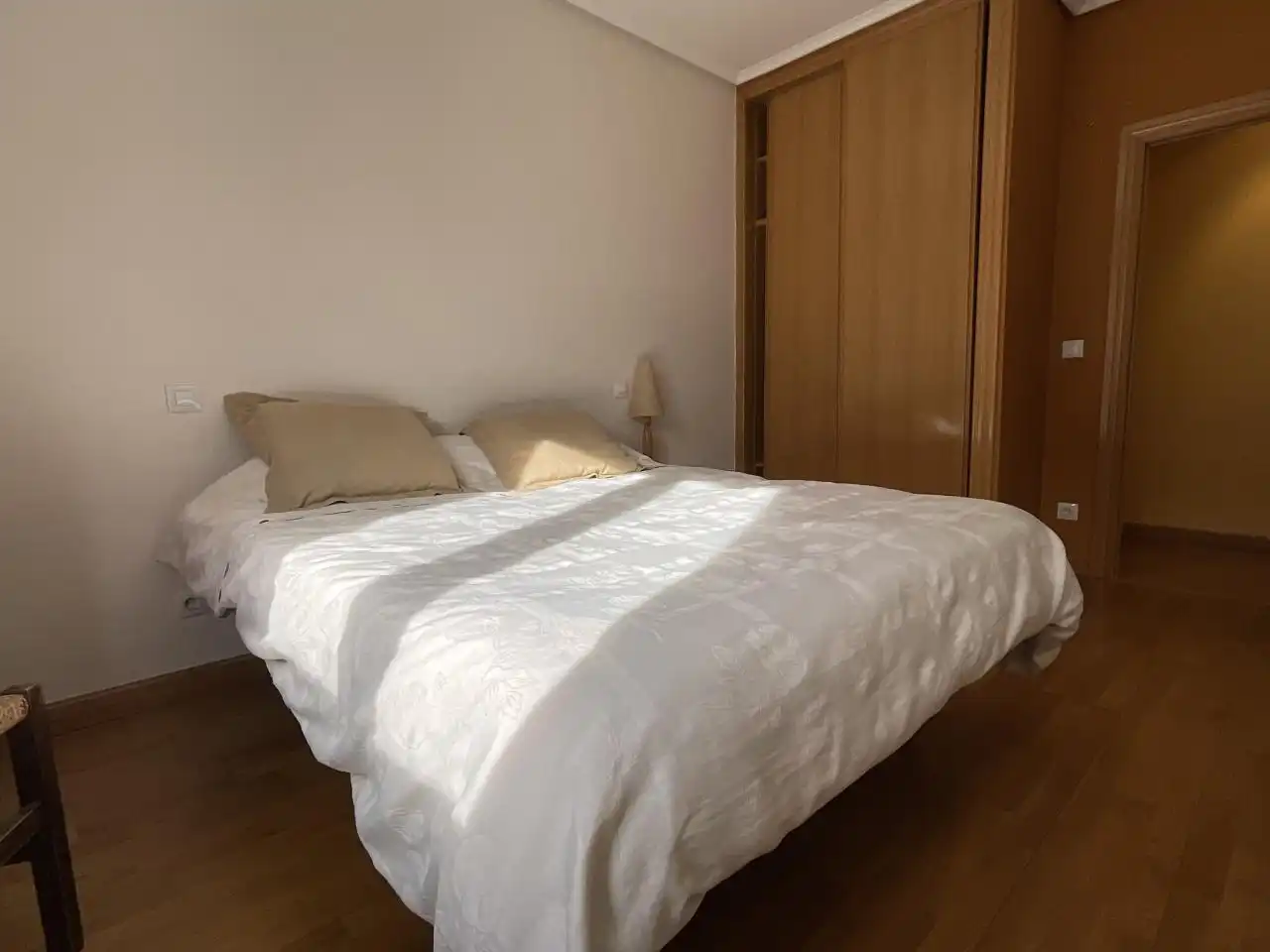 Dormitori de Dúplex en venda en Santo Domingo de la Calzada amb Calefacció, Parquet i Terrassa