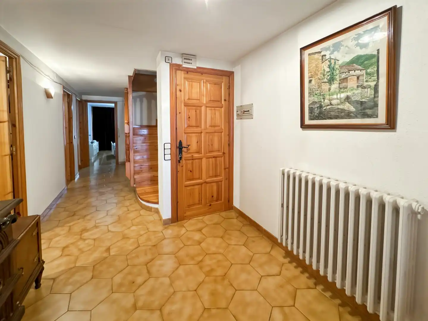 Einfamilien-Reihenhaus zum Verkauf in Berga mit Heizung und Balkon