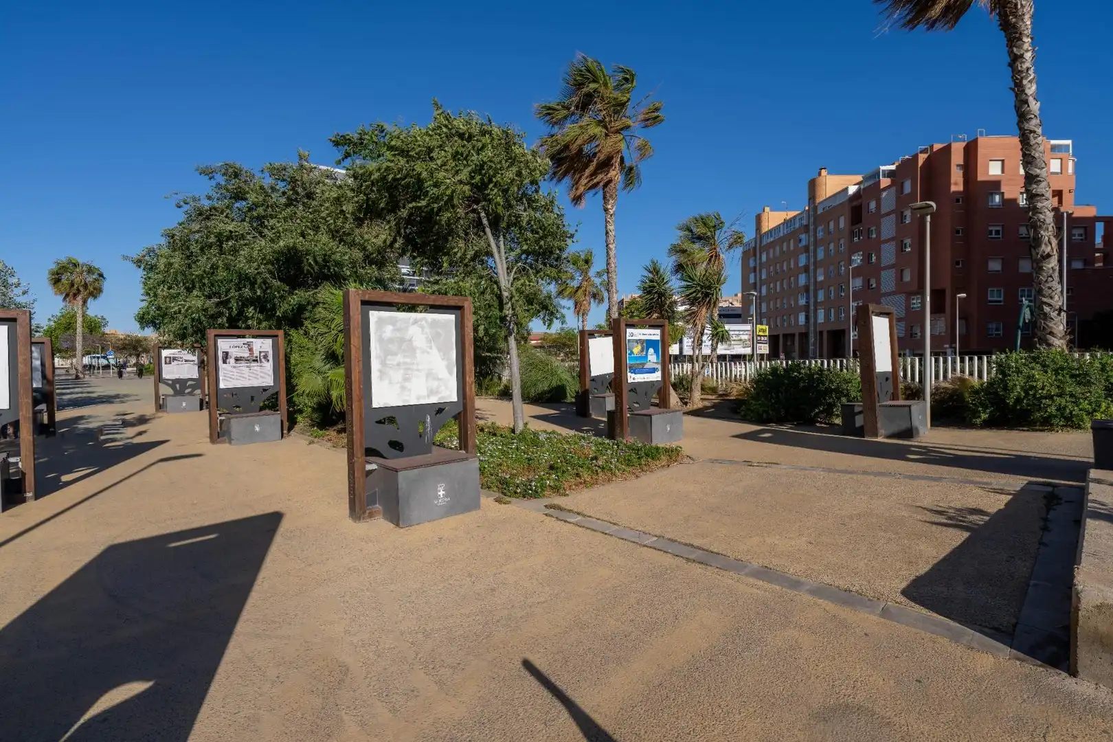 Vista exterior de Pis en venda en Almería amb Aire condicionat