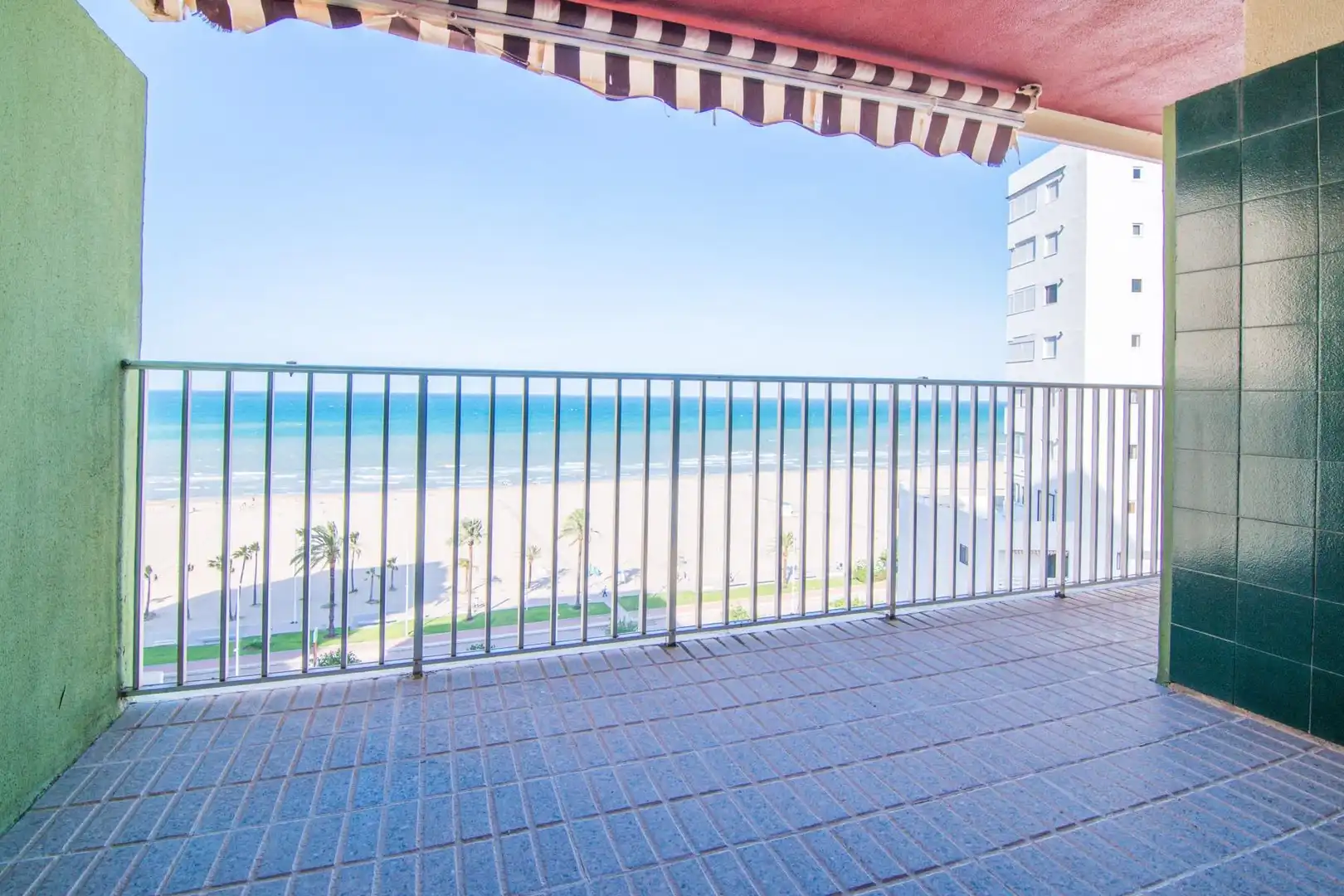 Apartment with pool for sale in Playa de Gandia, imagen 3