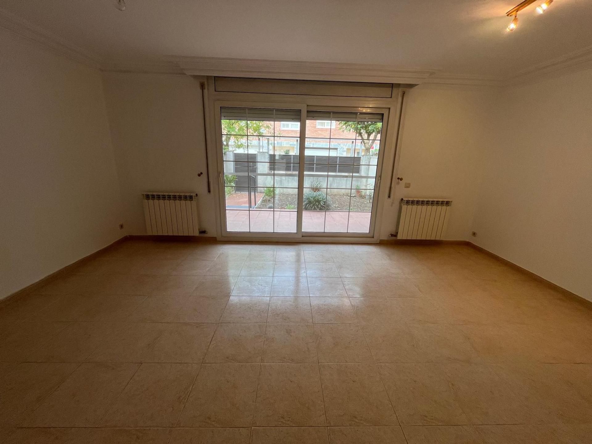 Sala d'estar de Casa o xalet en venda en La Selva del Camp amb Calefacció
