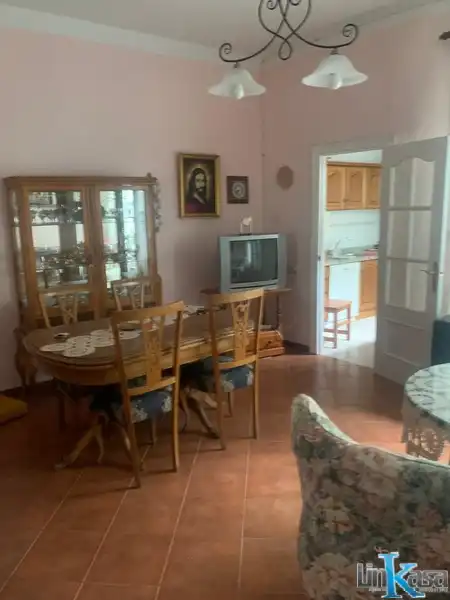Menjador de Casa o xalet en venda en Linares amb Terrassa i Balcó