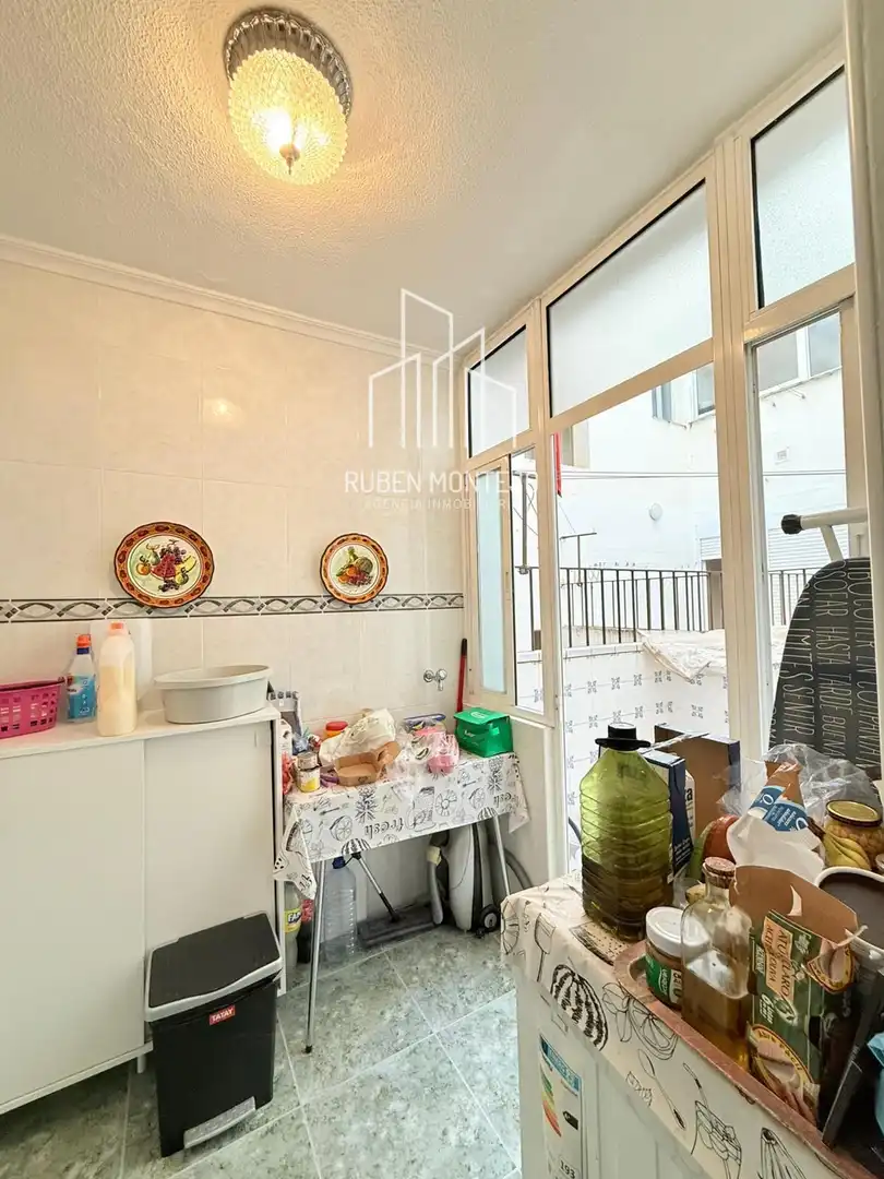 Kitchen of Flat for rent in Salamanca  with Heating, Terrace and Furnished