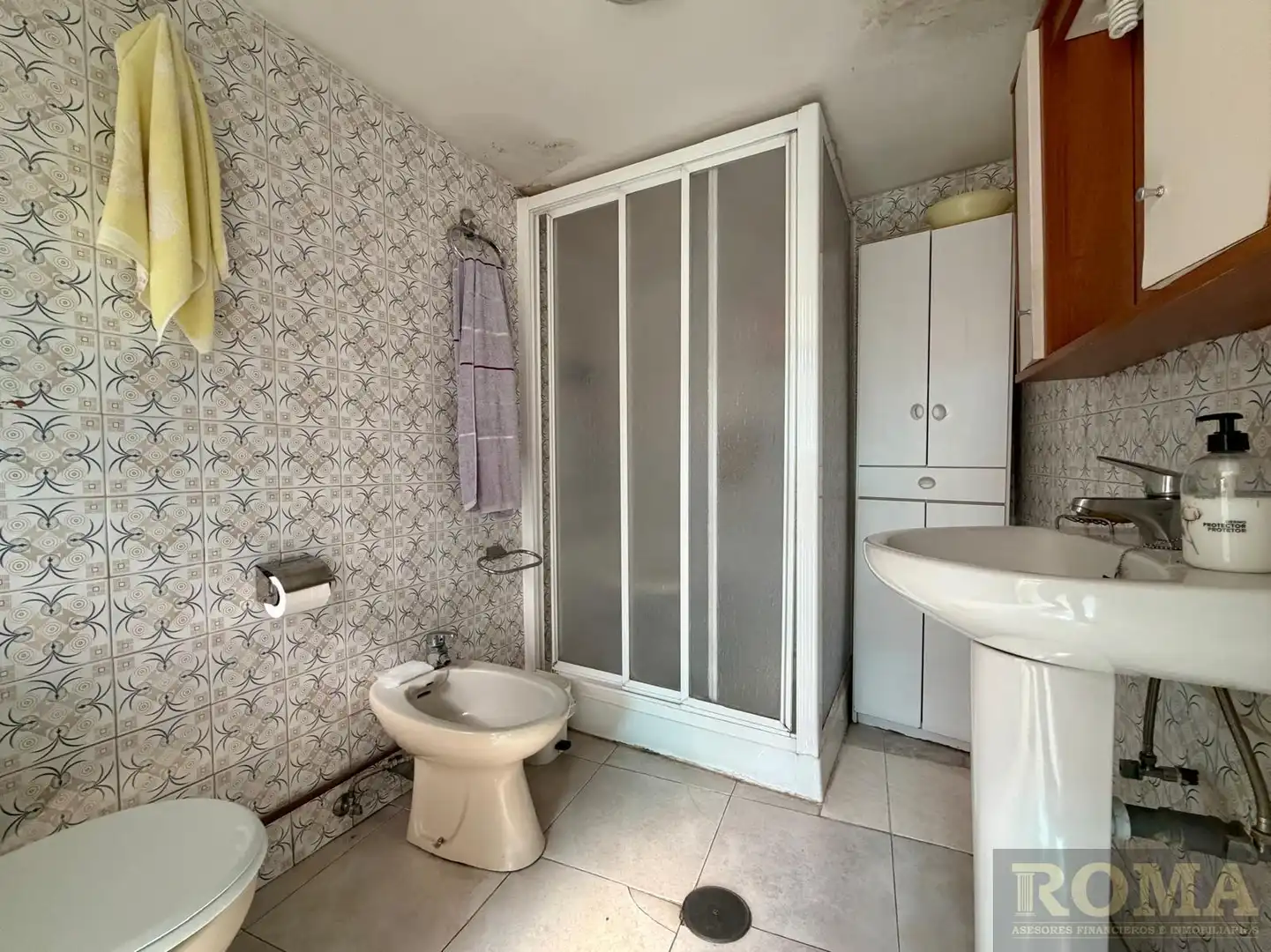 Bathroom of Houses for sale in Cabrerizos  with Heating and Terrace