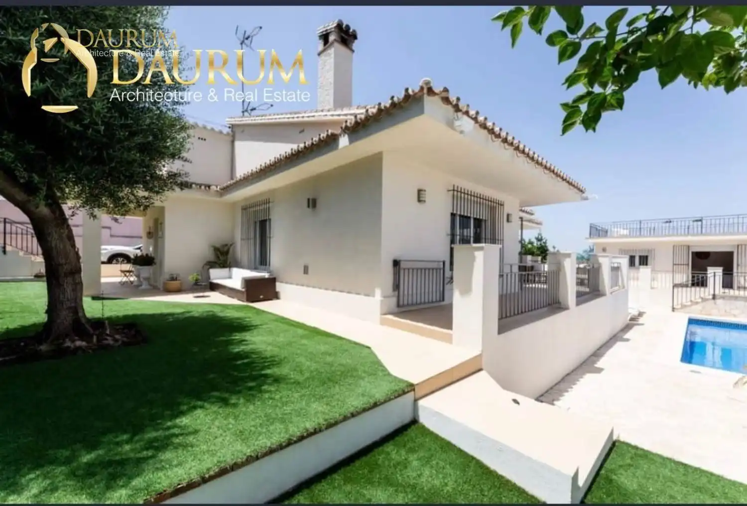 Chalet con piscina en venta en Jerez