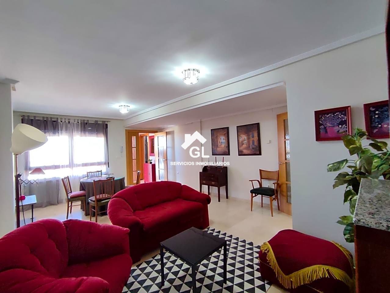 Sala d'estar de Casa adosada en venda en Casas de Juan Núñez amb Calefacció, Jardí privat i Terrassa