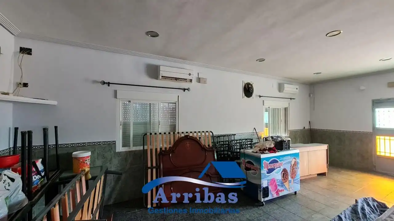 Local en venta en Hormigos con Aire acondicionado y Calefacción