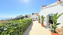 Vista exterior de Casa o xalet en venda en Torrox amb Aire condicionat, Calefacció i Jardí privat