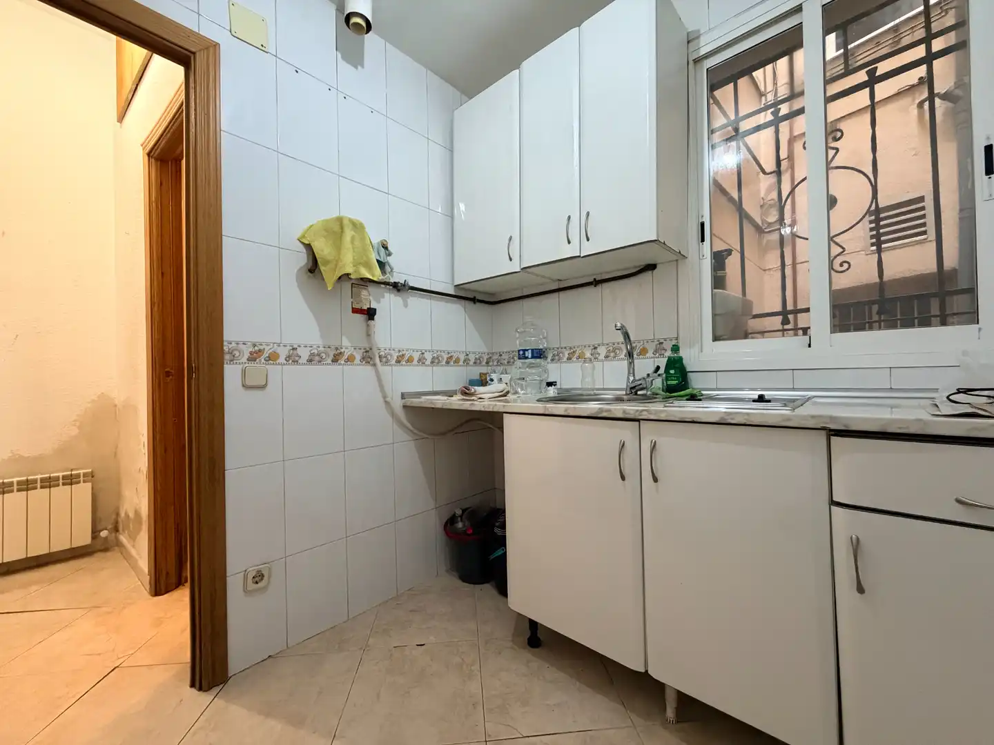 Kitchen of Commercial properties for sale in Madrid  with Heating