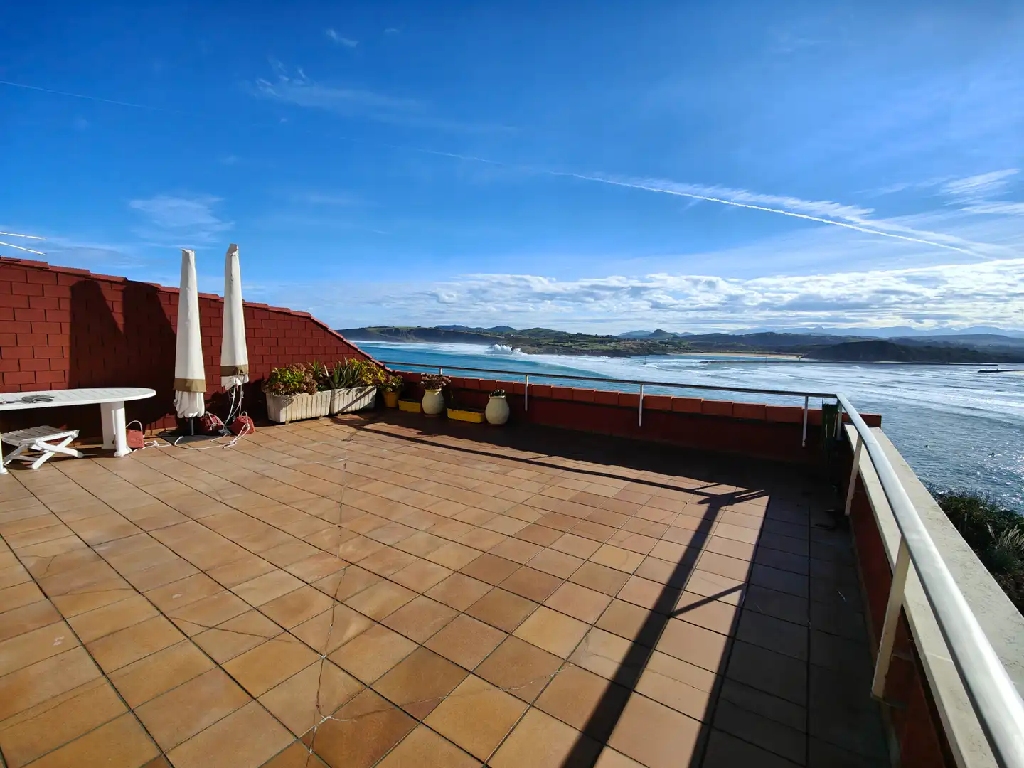 Terraza de Planta baja de alquiler en Suances con Calefacción, Terraza y Amueblado