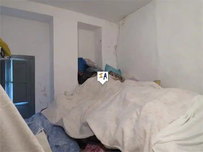 Habitación de Casa adosada en venta en Santiago de Calatrava